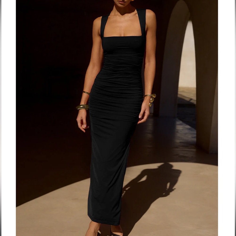 NWT 🖤 JAUS Australia Shari Dress